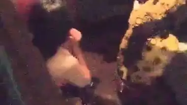 Pervert records desi aunty sex MMS secretly