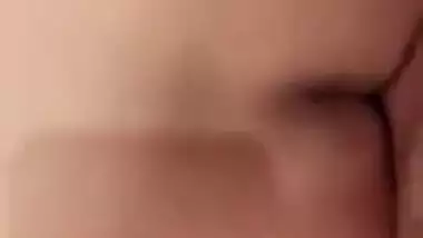 Horny Paki girl in mask fucked on camera in XXX chudai amateur sex video