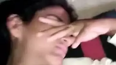 Indian girlfriend's pussy is wet and the guy is keen to film it