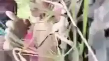 Beautiful Indian girl gets fucked XXX outdoors by her cute boyfriend MMS