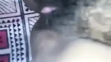Indian woman really loves husband if she agrees to do porn video