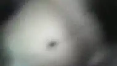 Hubbyâ€™s dream of making MMS sex video clip with wife comes true