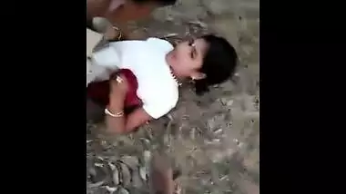 Mallu aunty outdoor sex with lover recorded by voyeur