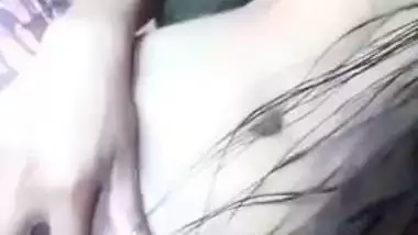 Slender Desi gal with small XXX tits performs striptease on the cam