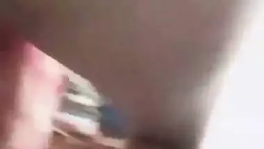 Wild man’s hard sex makes his wife moan in Bangla sex video