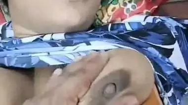 Squeezing a Tamil milf’s milky boobs