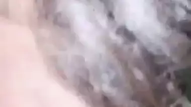 Owner records his maid’s blowjob MMS while sucking his dick