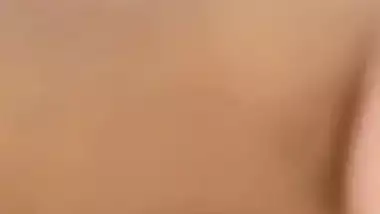 Desi cute girl very hot selfie video in hotel room