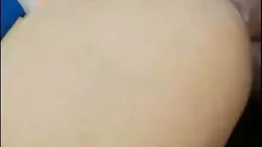 Desi sex videos of a guy fucking a milf and her daughter