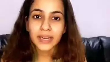 Ella Ahuja ????121????
