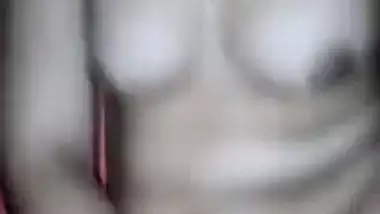 Shy prostitute bhabhi trying to hide face naked MMS