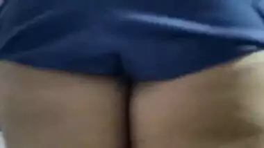 Single Indian woman spreads wet vagina that is ready for porn marathon