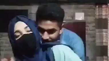 Karachi guy squeezes his sister’s boobs behind his parents