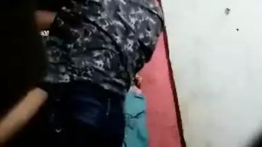 Neighbor comes to Desi slut to have XXX quickie with her on the bed