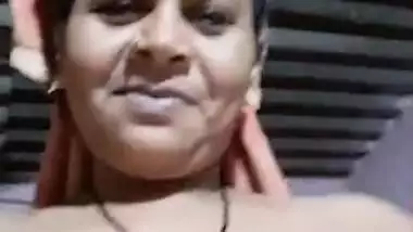 Horny Bhabhi Record Nude Selfie for Lover