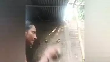 Village bhabhi on vc while bathing