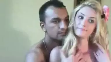 Euro girl give fucked by indIan guy