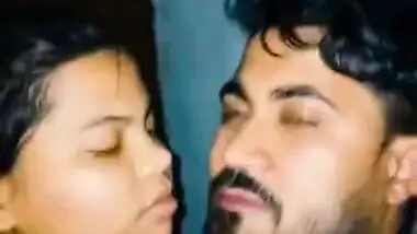 Sexy Desi Girl Kissing and Fucking