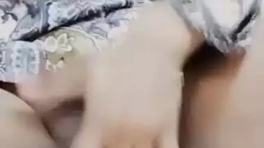 Early morning nude show with fingering of horny babe