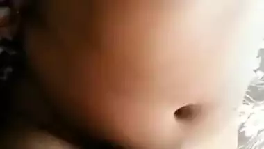 Man XXX records his hot Desi wife nude and teases her hairy cunt