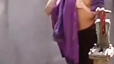 Bangladeshi Sexy Married Bhabi Bigboob Bathing Secretly Recorded By Neighbour