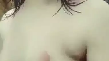 Beautiful Horny Paki Girl Fingering Pussy