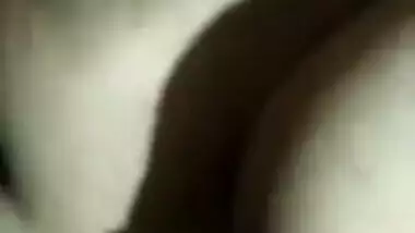 Cute Desi girl brandishes lovely XXX tits in close-up making man touch