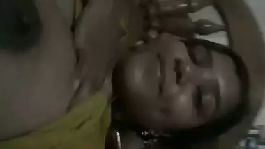 Telugu wife boobs selfie MMS video – Andhra nude show