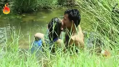 Aunty njoying with guy