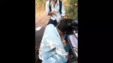 College students kissing Indian outdoor mms scandals
