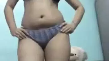 Desi nude girl strips and dances erotically on camera