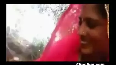 Married desi lady giving headjob for her hubby in kheth on request of her hubby
